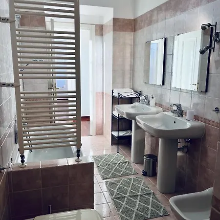 Prestigioso 120mqtop In Centro Apartment